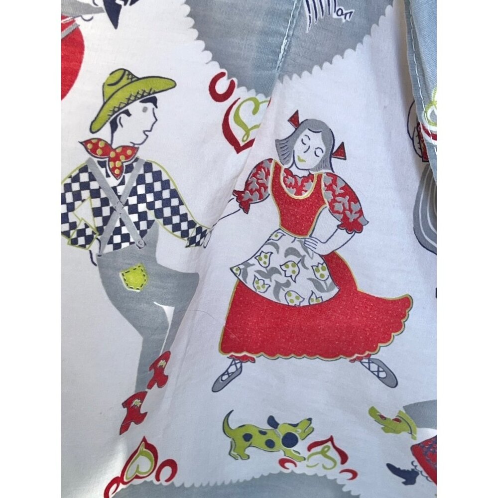 950s Cotton Apron With Folk Art Italian Style Dance Music Print  Red Trim VTG - Picture 13 of 16